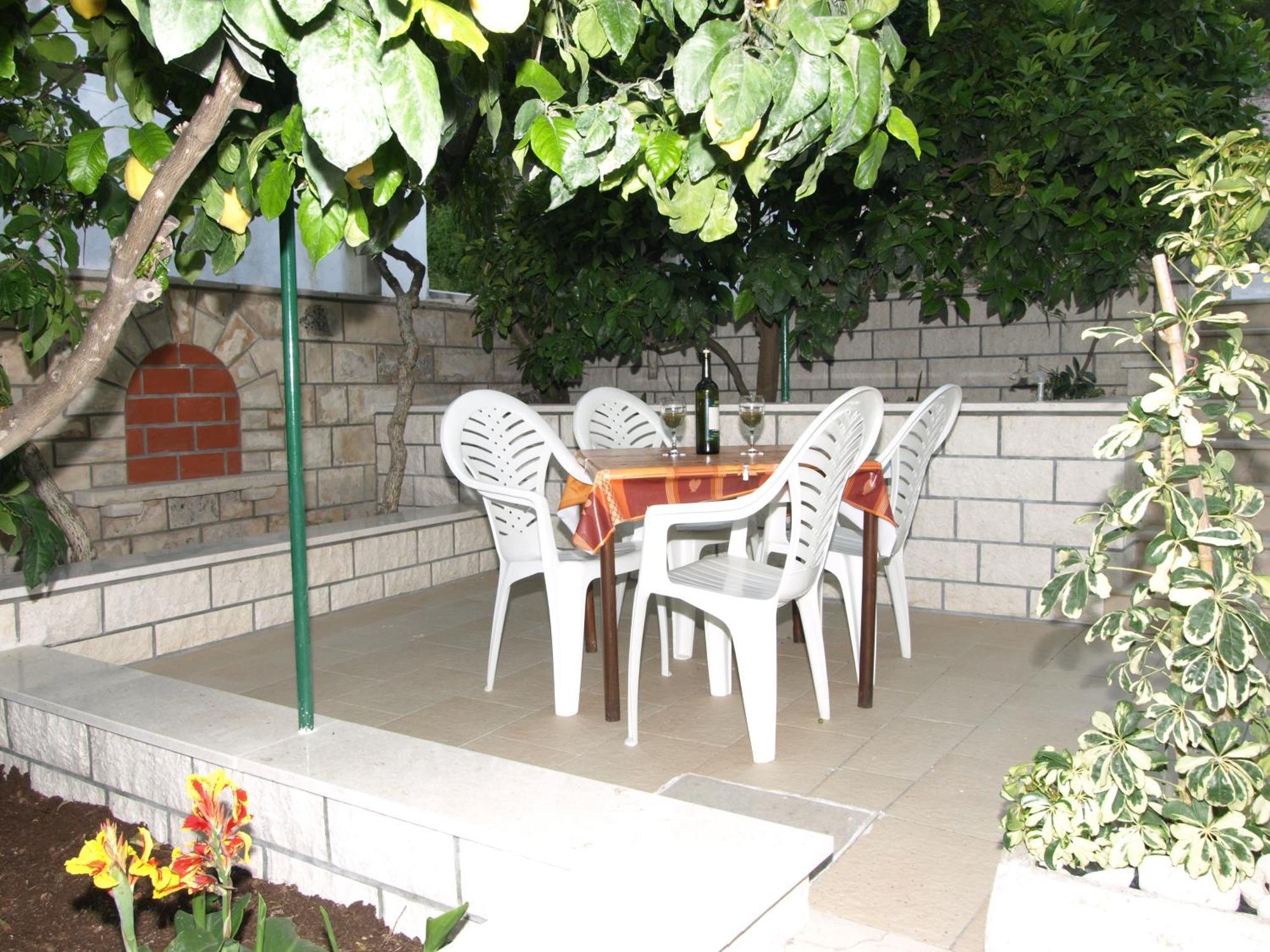 Apartments Danijela Lumbarda Bilik gambar